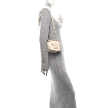 GUCCI Calfskin Matelasse Monochrome GG Marmont Chain Belt Bag Mystic White