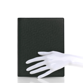 LOUIS VUITTON Taiga Desk Agenda Cover Epicea