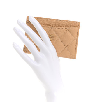 CHANEL Caviar Quilted Card Holder Beige