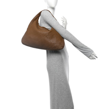 BOTTEGA VENETA Nappa Intrecciato Large Veneta Hobo  Noce