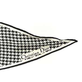 CHRISTIAN DIOR Silk Houndstooth Diamond Scarf Black White