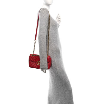 GUCCI Calfskin Matelasse Small GG Marmont Shoulder Bag Hibiscus Red