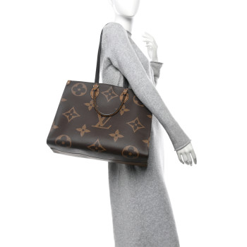 LOUIS VUITTON Reverse Monogram Giant Onthego MM