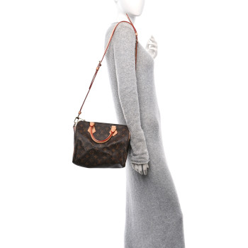 LOUIS VUITTON Monogram Speedy Bandouliere 25