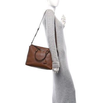 PRADA Vitello Phenix Tote Nocciolo