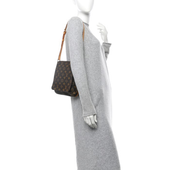 LOUIS VUITTON Monogram Musette Salsa