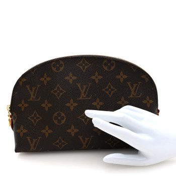 LOUIS VUITTON Monogram Cosmetic Pouch GM