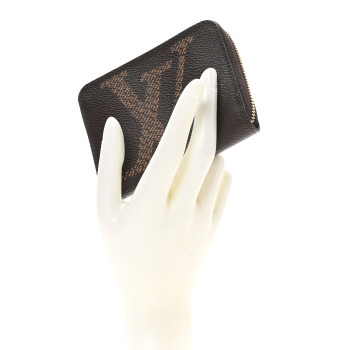 LOUIS VUITTON Monogram Giant Zippy Coin Purse