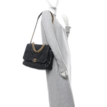 CHANEL Lambskin Quilted Maxi Chanel 19 Flap Black
