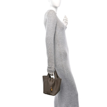 HERMES Taurillon Clemence Picotin Lock 18 PM Etoupe