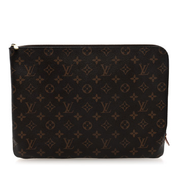 LOUIS VUITTON Monogram Etui Voyage MM Pouch