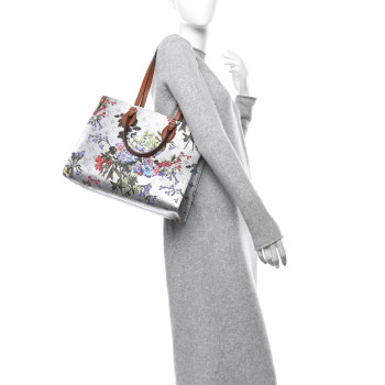 LOUIS VUITTON Metallic Monogram LV Garden OnTheGo MM Silver