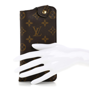 LOUIS VUITTON Monogram Sunglasses Case MM