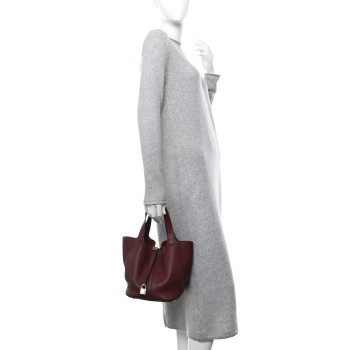 HERMES Taurillon Clemence Picotin Lock 22 MM Bordeaux
