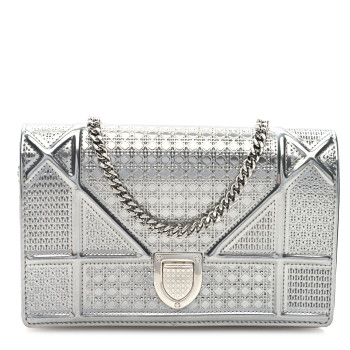 CHRISTIAN DIOR Metallic Patent Micro-Cannage Diorama Wallet on Chain Pouch Silver