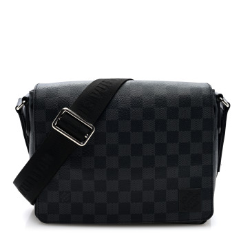 LOUIS VUITTON Damier Graphite District PM NM
