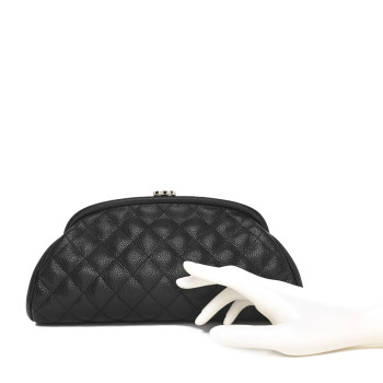 CHANEL Caviar Quilted Timeless Clutch Black