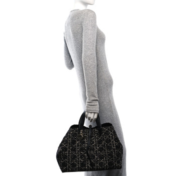 CHRISTIAN DIOR Tweed Cannage Large Toujours Black White