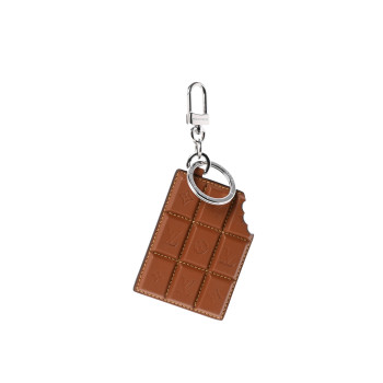 LOUIS VUITTON Monogram Chocolate Bar Charm Key Holder