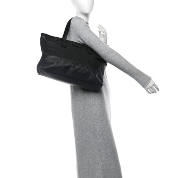 GUCCI Guccissima Medium Zippered Shopping Tote Black