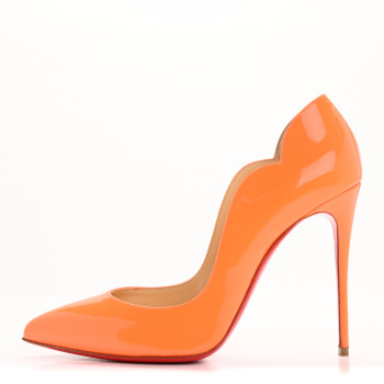 CHRISTIAN LOUBOUTIN Patent Hot Chick 100 Pumps 39 Sunset