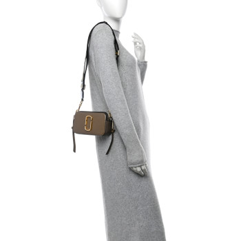MARC JACOBS Saffiano Small Snapshot Camera Bag French Grey