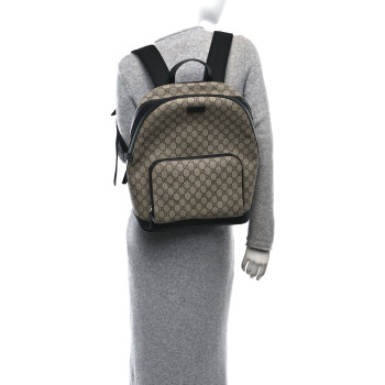 GUCCI GG Supreme Monogram Medium Backpack Black