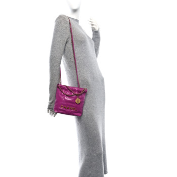 CHANEL Shiny Calfskin Quilted Mini Chanel 22 Purple