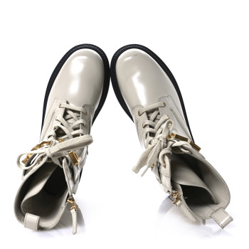 FENDI Vitello Abrasivato Fendigraphy 50mm Biker Boots 39 White
