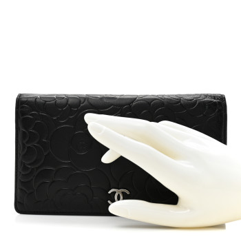 CHANEL Lambskin Camellia Embossed Yen Wallet Black