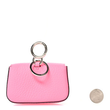 FENDI Cuoio Romano Micro Baguette Charm Rosa Fluo