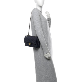 CHANEL Caviar Quilted Medium Double Flap Navy