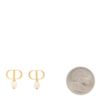 CHRISTIAN DIOR Pearl Petit CD Earrings Gold