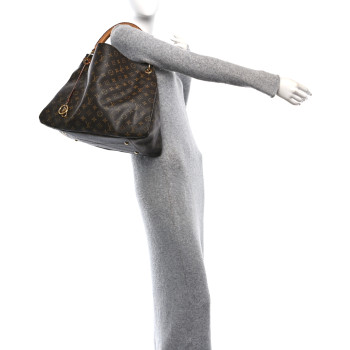 LOUIS VUITTON Monogram Artsy GM LOUIS VUITTON Monogram Artsy GM