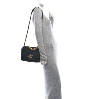 CHANEL Tweed Quilted Medium Chanel 19 Flap Black