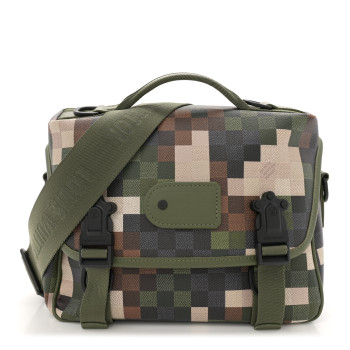 LOUIS VUITTON Damoflage LV Trail Messenger Green