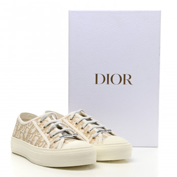 【DIOR】ディオール
プラチナ会員 バースデー ノベルティ￼ 62b740473caa3af4c7d361f0bd48ef
