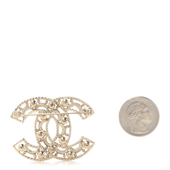 CHANEL Pearl Chain CC Brooch Gold