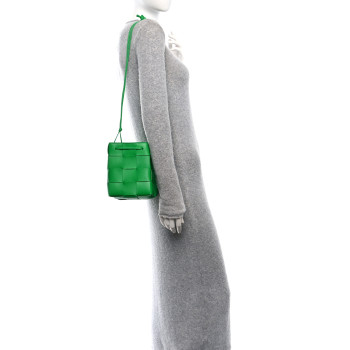 BOTTEGA VENETA Nappa Maxi Intrecciato Small Cassette Bucket Bag Parakeet