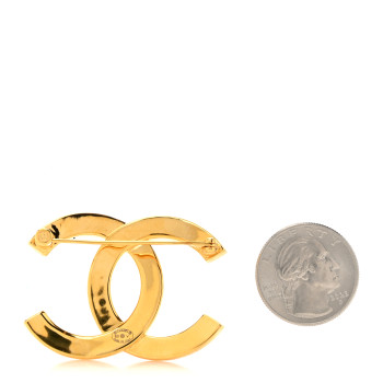 CHANEL Metal Paris Button CC Large Brooch Gold