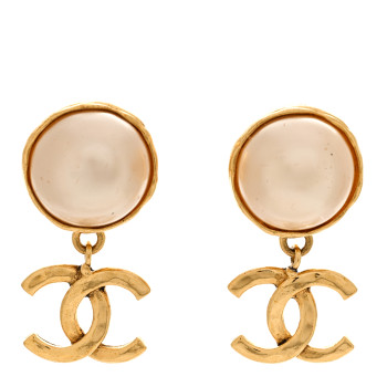 CHANEL Pearl CC Dangle Clip On Earrings Gold