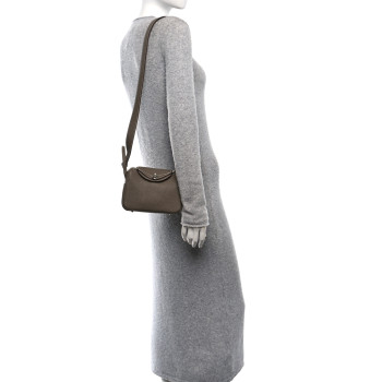 HERMES Taurillon Clemence Mini Lindy 20 Etoupe