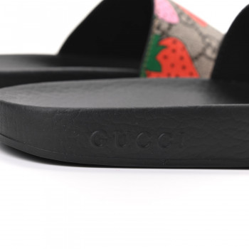 【GUCCI】 GG Supreme Strawberry Slide Sandals GUCCI GG Supreme Monogram Strawberry Slide Sandals Size 10