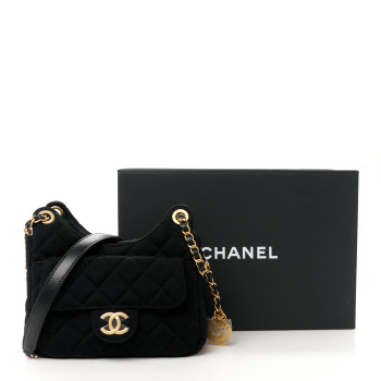 CHANEL 小物 CHANEL Jersey Quilted Small Wavy CC Hobo Black 1627347