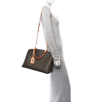 LOUIS VUITTON Monogram Grand Palais