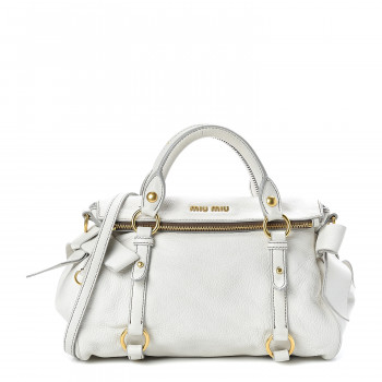 バッグ miumiu vitello lux ribbon 2way bag white Miu Miu White Leather Shoulder Bag ref.1487491 - Joli Closet