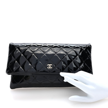 CHANEL Patent Calfskin Quilted Beauty CC Clutch Black