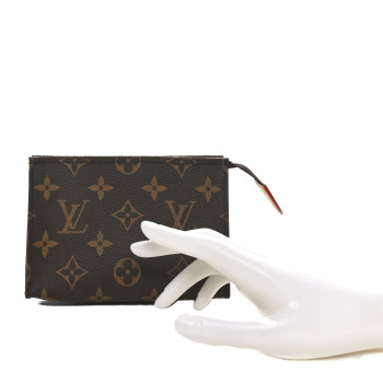 LOUIS VUITTON Monogram Toiletry Pouch 15