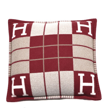 HERMES Wool Cashmere Avalon III Pillow PM Ecru Rouge