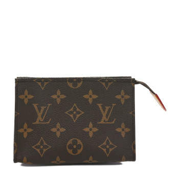 LOUIS VUITTON Monogram Toiletry Pouch 15